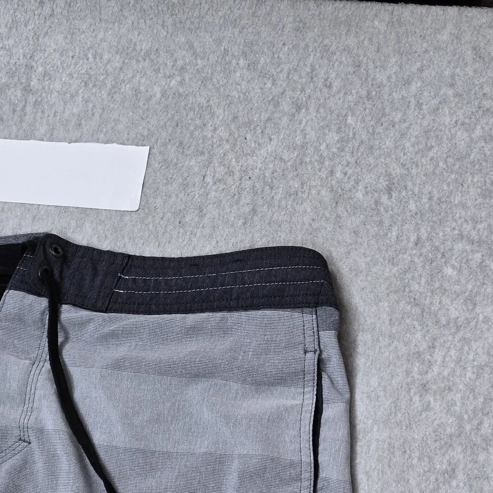 Quiksilver Men Swimwear  32‎ Gray Striped Beach Shorts Zipper 9
